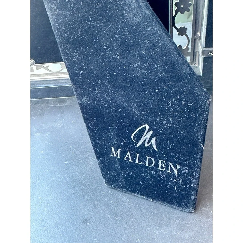 Malden 5x7 Photo Frame Prairie Gardens Floral‎ Metal Silver Black Tabletop